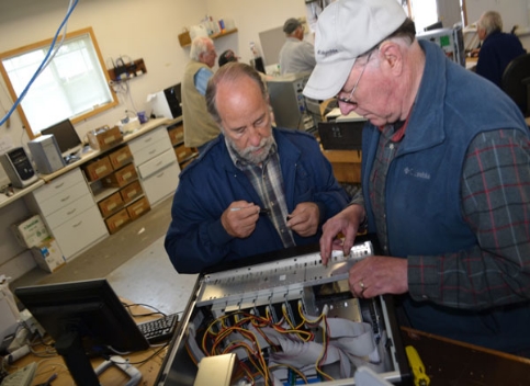 Bob Holt and Jim Langhoff Tech Shop 6-13